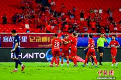 爱游戏体育app-中超联赛：武汉三镇队主场负于梅州客家队