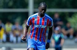 爱游戏体育下载-官方：水晶宫与19岁中场穆斯塔法续约至2028年，球员外租纽伦堡