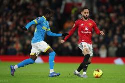 爱游戏体育平台-曼联1-1狼队，赛后评分：不是齐尔克泽第一，狼队15号排第一