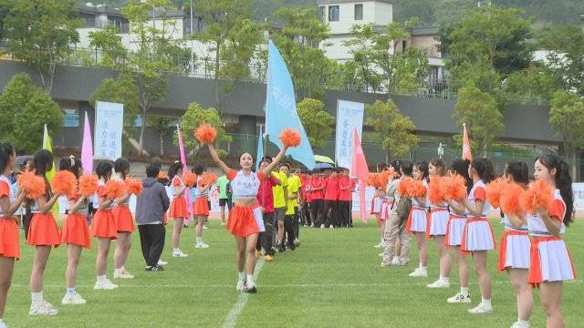 “玉超”联赛联动中超主场，“踢热”暑期赛事经济