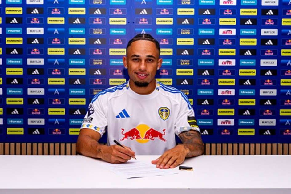 官宣：利兹联签下瑞士国脚奥卡福 转会费1800万镑