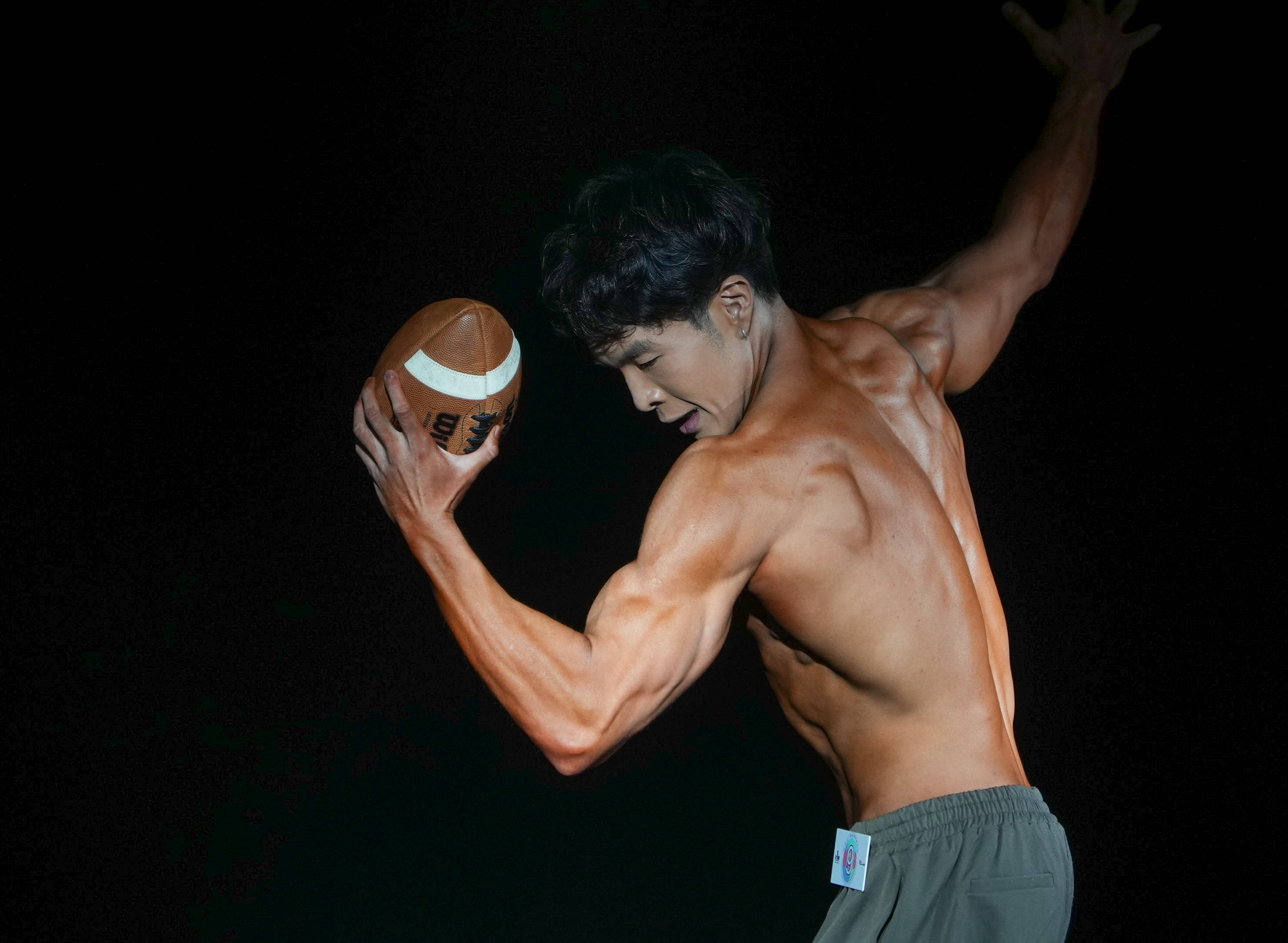 (体育)全国健身健美精英赛在山东新泰举行