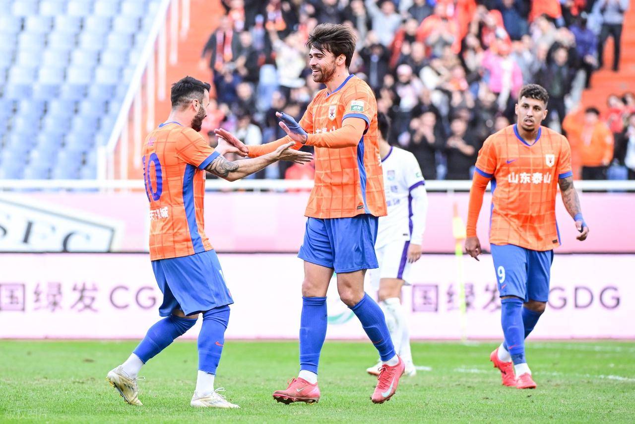 恭喜山东泰山!中超准金靴有望次顶薪留队,携手克雷桑,冲击冠军