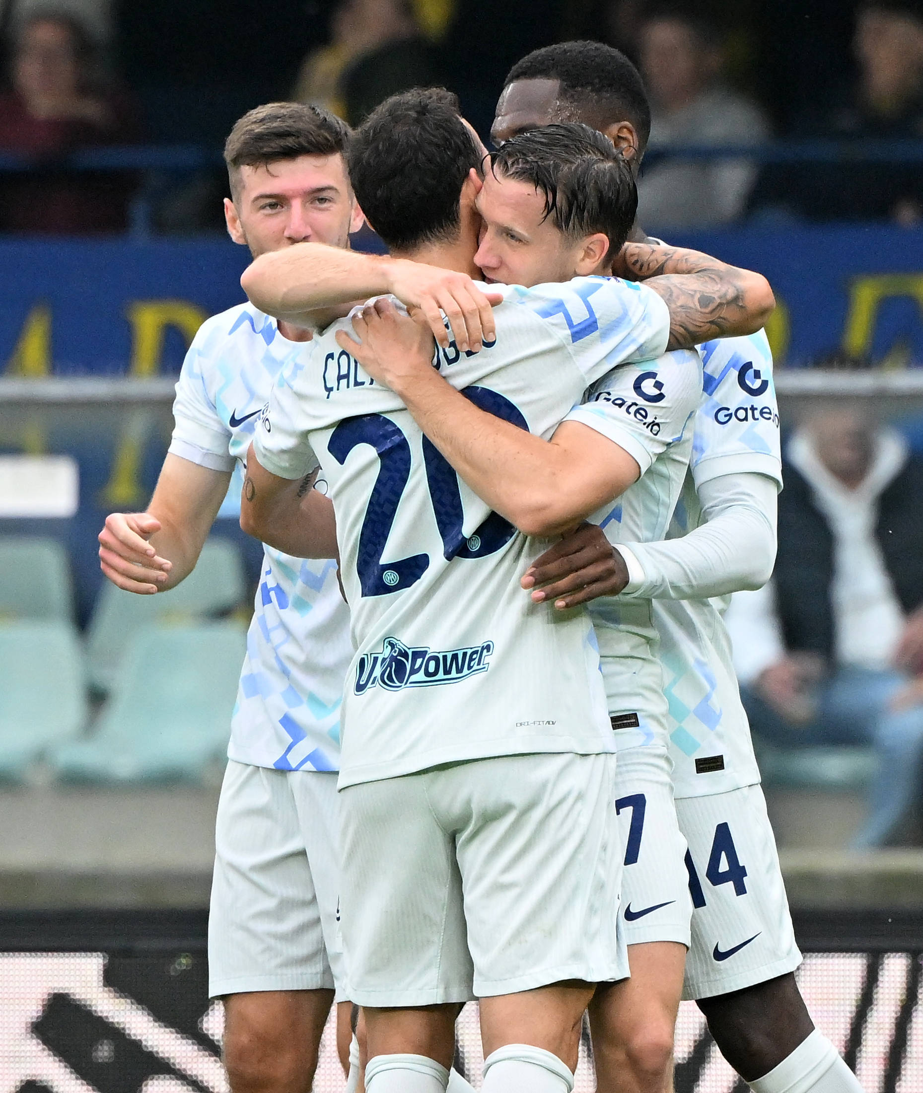 （体育）足球——意甲：国际米兰胜维罗纳