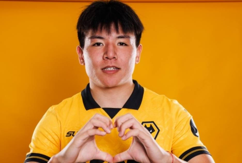 3-4！徐彬狼队首秀无缘开门红，11次抢断惊艳全场，逼抢造首球难救主