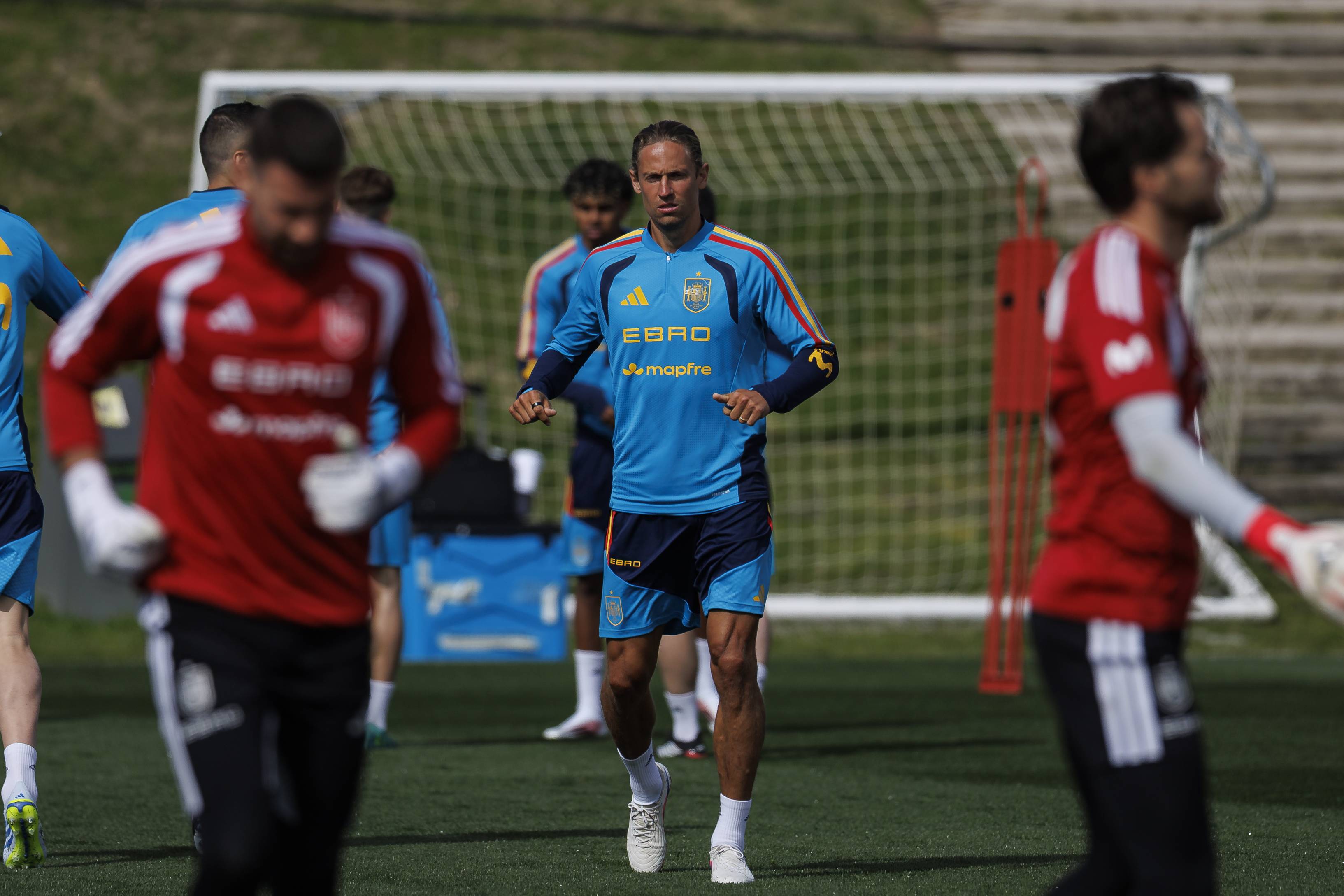 （外代二线）足球——西班牙队备战友谊赛